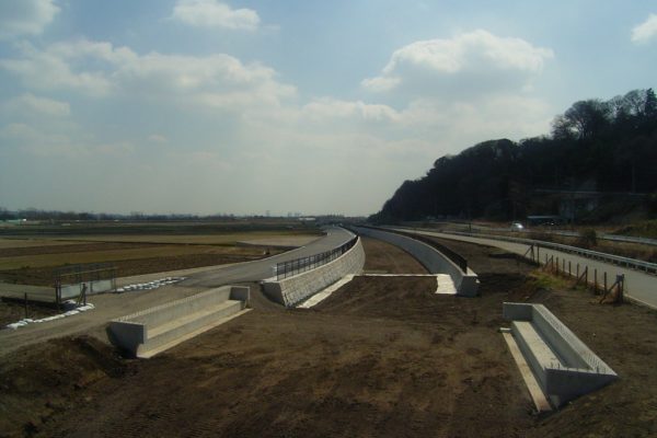 さがみ縦貫厚木地区道路改良（その4）工事