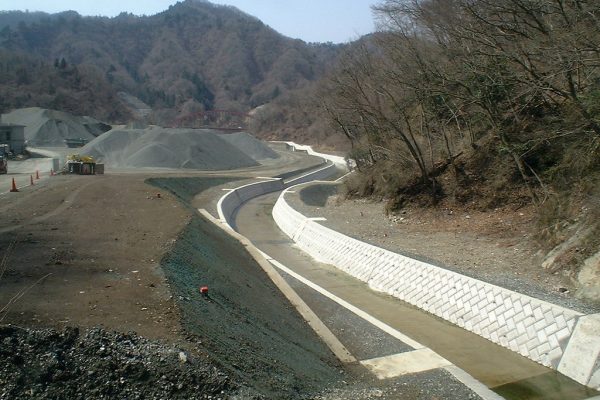 仏果沢地区水路工事