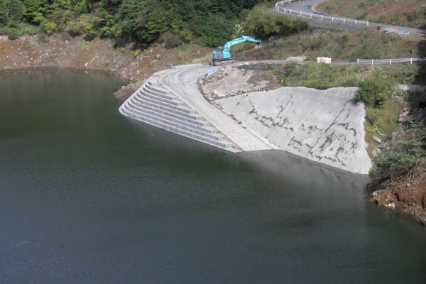 造成工事